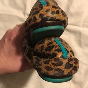 Leopard print Tieks